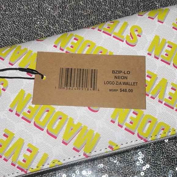 SOLD Steve Madden Speedy Duffle Set - Picture 5 of 6
